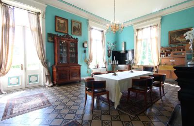 Château à vendre Fays, Wallonie, Küche mit Zugang zum Außenbereich