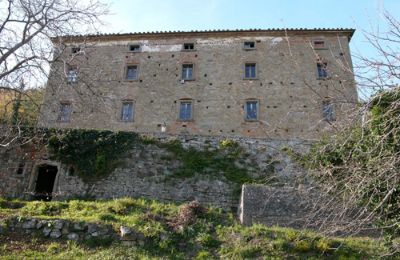 Château à vendre San Leo Bastia, Palazzo Vaiano, Ombrie, Vue de l'arrière