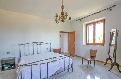 Ferme à vendre Asciano, Toscane:  RIF 2982 Schlafzimmer 1