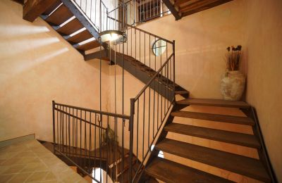 Maison de campagne à vendre Lerchi, Ombrie:  Escalier
