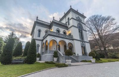 Villa historique à vendre 28040 Lesa, Piémont:  Vue extérieure