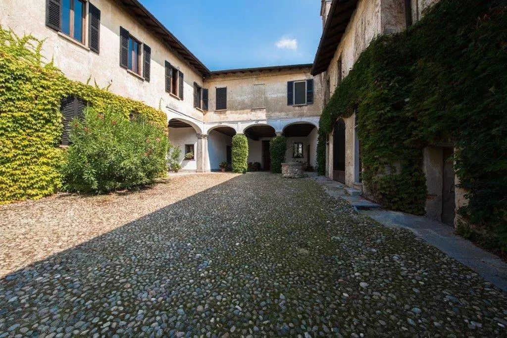 Photos Monastère bénédictin du XIIe siècle à Casale Litta près de Varèse