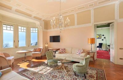 Villa historique à vendre Verbano-Cusio-Ossola, Suna, Piémont:  Salon