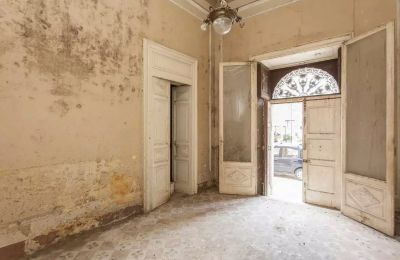 Villa historique à vendre Latiano, Pouilles:  Entrée