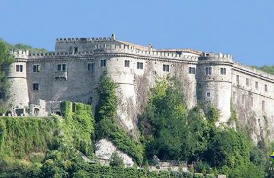 Château médiéval à vendre Abruzzes:  Vue extérieure