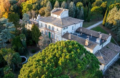 Propriétés historiques, Manoir avec parc à Marsciano