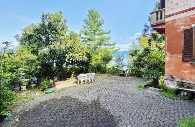 Villa historique à vendre 28838 Stresa, Piémont:  Cour intérieure