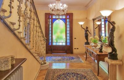 Villa historique à vendre 28838 Stresa, Piémont:  Hall d'entrée
