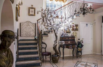 Villa historique à vendre 28838 Stresa, Piémont:  Escalier