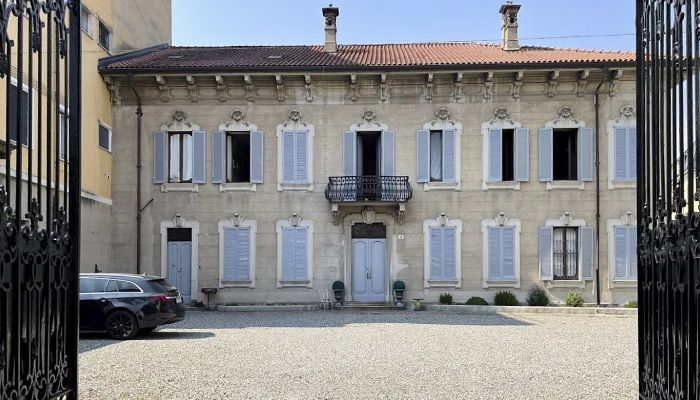 Villa historique Verbano-Cusio-Ossola, Intra 2