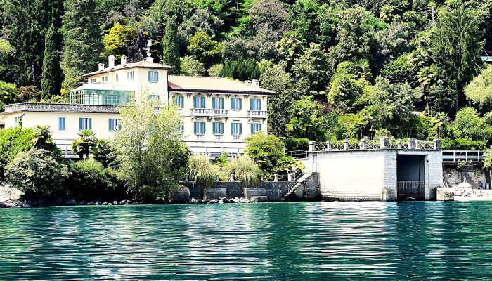 Demeure historique à vendre 28824 Oggebbio, Piémont,  Italie