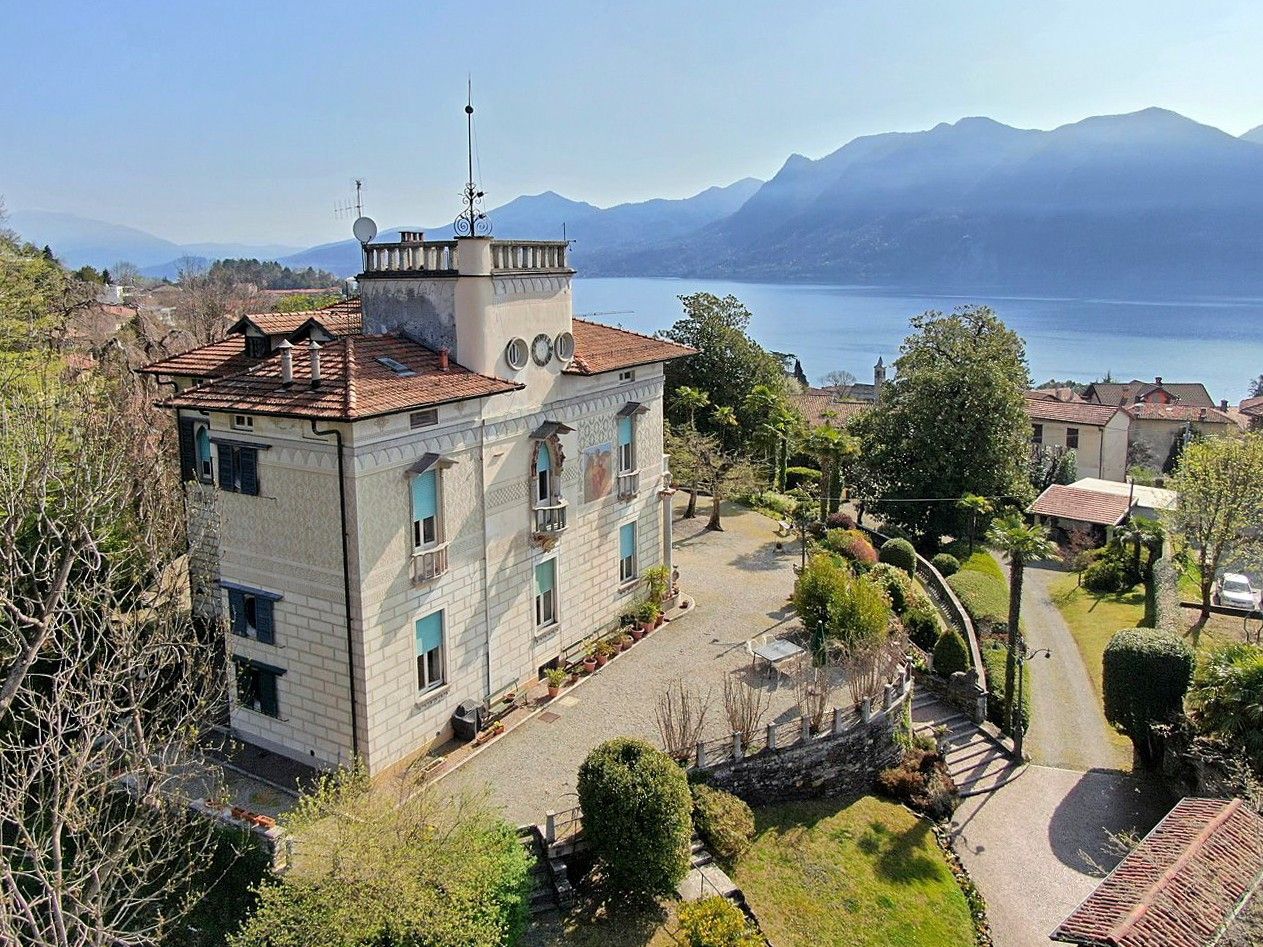 Photos Villa historique de luxe à Verbania avec vue sur le lac