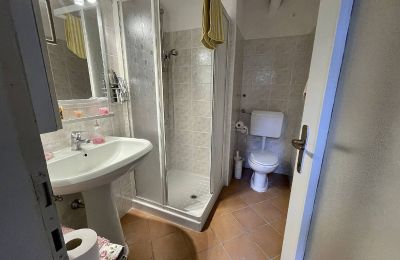 Villa historique à vendre 28824 Oggebbio, Piémont:  Salle de bain