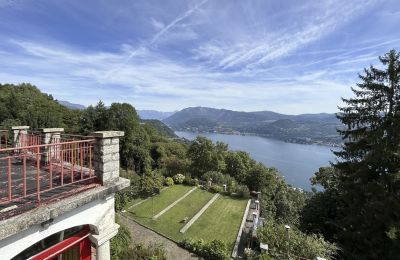 Villa historique à vendre 28894 Boleto, Piémont:  Terrasse