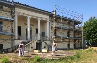 Propriétés, Villa historique en Émilie-Romagne pour développeurs immobiliers