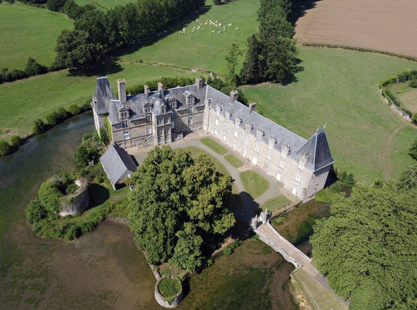 Photos Château Renaissance près du Mans - Val de Loire