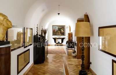 Villa historique à vendre Griante, Lombardie:  Corridor