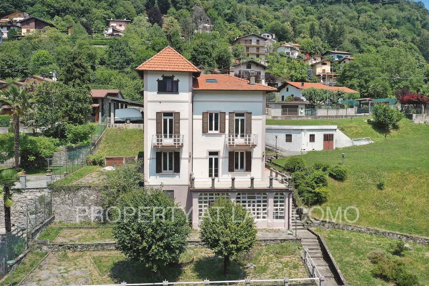 Photos Villa Art Nouveau avec vue panoramique, près d'Argegno