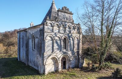 Château à vendre Saintes, Nouvelle-Aquitaine, Chapelle privée