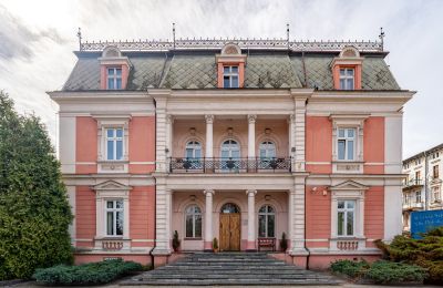 Propriétés, Villa néo-renaissance à Legnica, Basse-Silésie