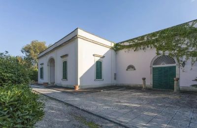 Villa historique à vendre Lecce, Pouilles:  Vue latérale