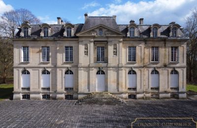 Château à vendre Chantilly, Hauts-de-France, Vue frontale