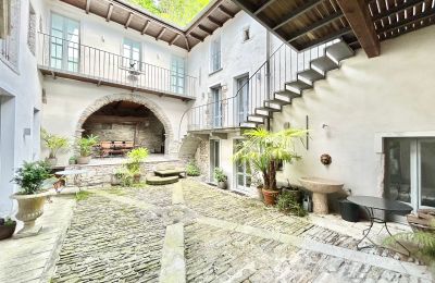 Manoir à vendre 28824 Oggebbio, Località Rancone, Piémont, Cour intérieure