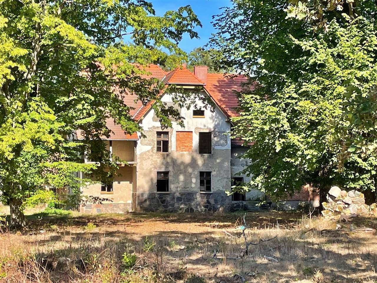 Photos Kompleks budynków po starej leśniczówce z początku XX w nad Jeziorem Hajka (25 minut do MIelna)