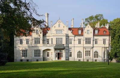 Jabłoń: Un château anglais en Pologne, Image 1