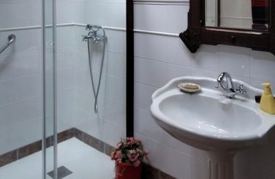 Maison de campagne à vendre Melide, Cabazás, Galice, Salle de bain