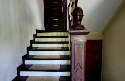 Demeure historique à vendre Wrocław, Korfantego 15, Basse-Silésie, klatka schodowa w willi na Krzykach