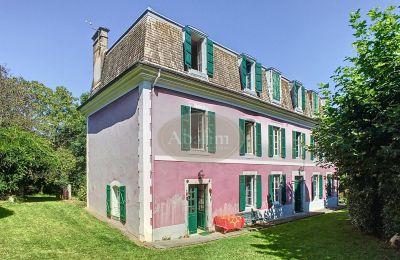 Propriétés, Charmant manoir près de Lourdes