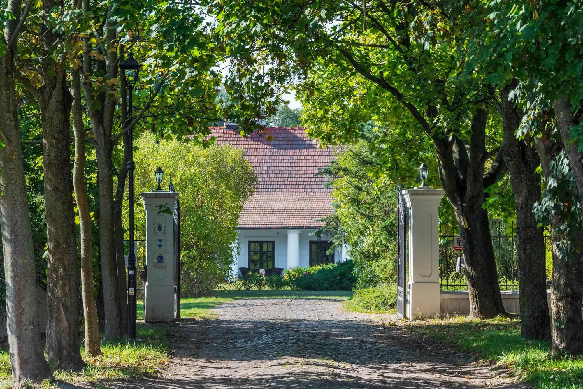 Photos Maison de maître près de Varsovie - hôtel, pension, centre médical ou maison de retraite