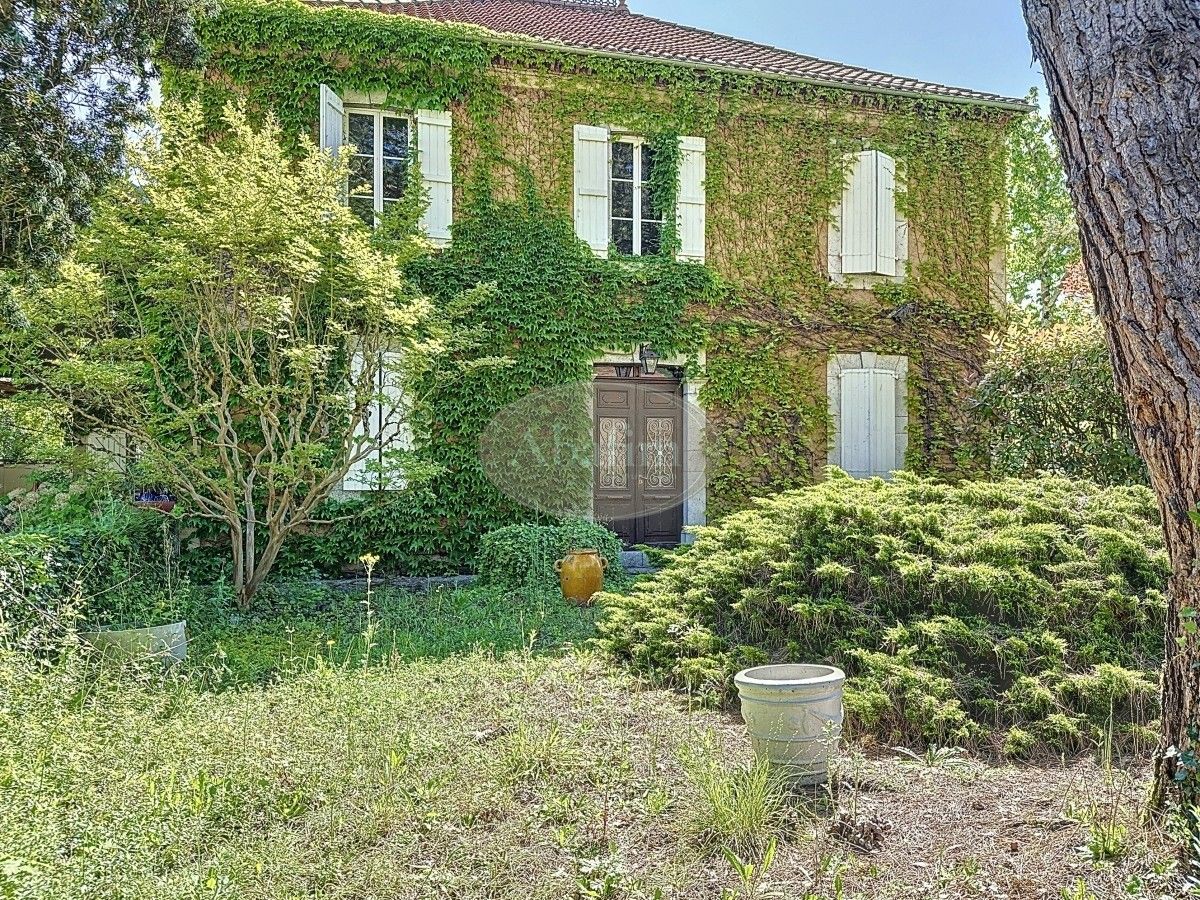 Photos Maison Bourgeoise avec dépendances