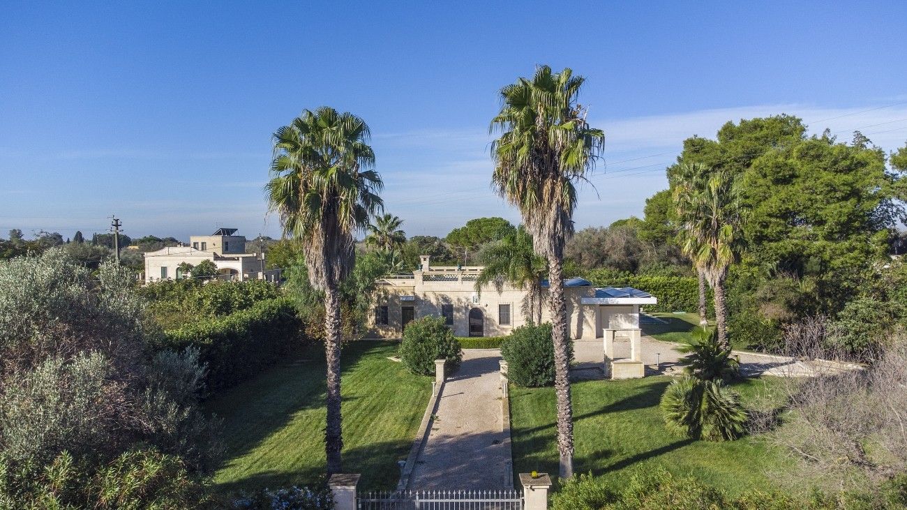 Photos Demeure en Apulie avec piscine, jardin et 4+ chambres