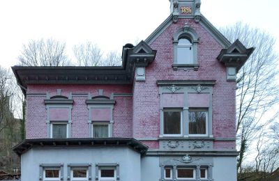 Propriétés, Maison historique à Altena, Allemagne – Propriété avec vue sur le château