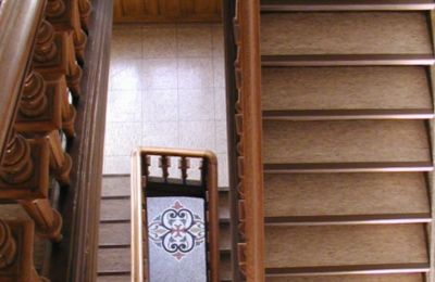 Demeure historique à vendre Neustadt an der Weinstraße, Rhénanie-Palatinat, Massive Holztreppe