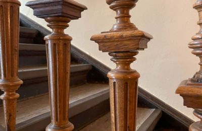 Demeure historique à vendre Neustadt an der Weinstraße, Rhénanie-Palatinat, Holztreppe