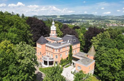 Propriétés, Château XIXe siècle au cœur de la vallée de Hirschberg
