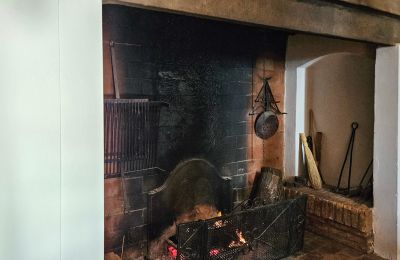 Demeure historique à vendre Montecalvoli, Toscane, Cheminée