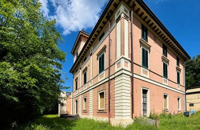 Propriétés historiques, Villa de plus de 1 260 m² sur un terrain de 5 hectares à San Giuliano Terme