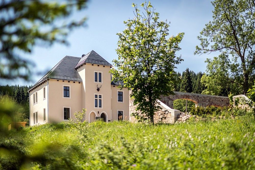 Photos Maison forestière isolée dans les Monts Métallifères