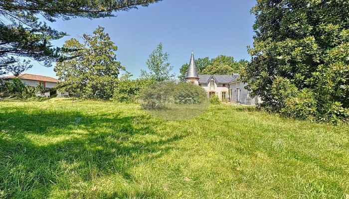 Propriété historique à vendre Lannemezan, Occitanie,  France