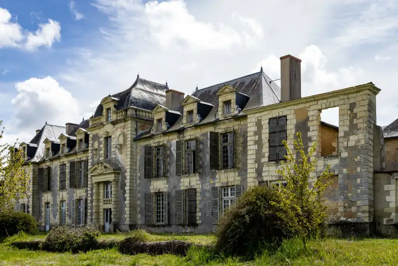 Château à vendre Thouars, Nouvelle-Aquitaine,  France, 2