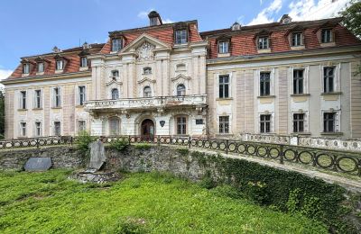 Biens historiques, Pałac w Roztoczniku – Manoir néo-baroque en Basse-Silésie