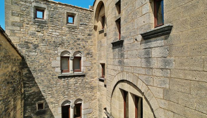 Propriété historique à vendre Uzès, Occitanie,  France