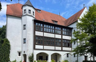 Biens historiques, Château de Seibersdorf à l’est de Munich avec jardin et équipements modernes