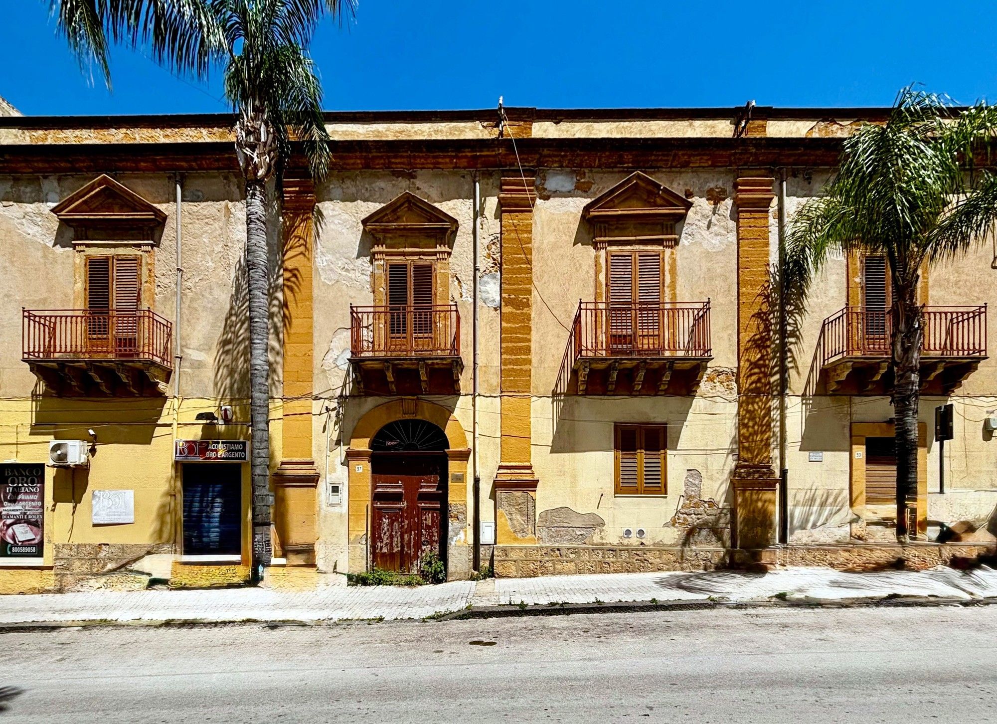 Photos Sicile : Petit palais urbain à Ribera