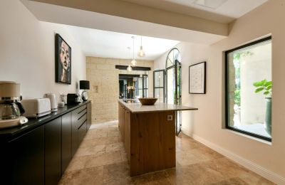 Propriété historique à vendre Uzès, Occitanie, Image 5/24