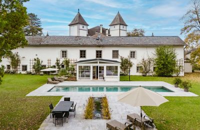 Château à vendre 4693 Desselbrunn, Haute-Autriche, Highend-Poolanlage mit wärmeisolierender Rollabdeckung